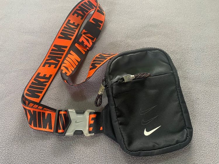 Nike Small Sling Bag