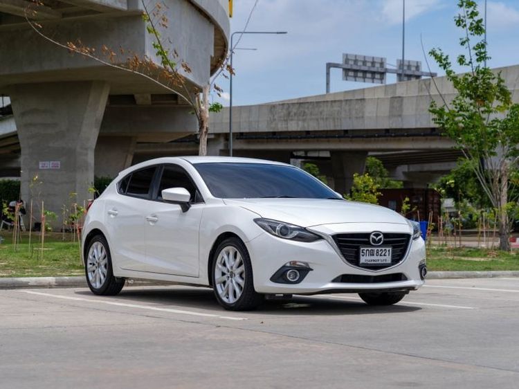 Mazda Mazda3 2016 2.0 S Sedan เบนซิน ไม่ติดแก๊ส เกียร์อัตโนมัติ ขาว