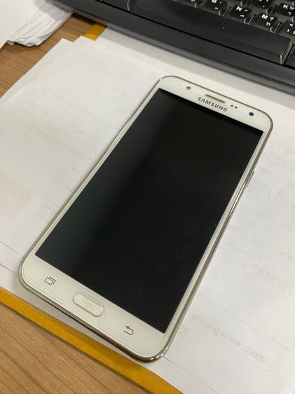 อื่นๆ 16 GB Samsung Galaxy J7 2015