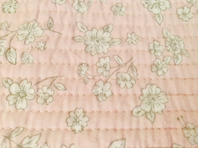 ผ้าห่ม ขนาด 4.5-5ฟุต สีชมพูลายดอกวินเทจ มือสองขายตามสภาพ สินค้าญี่ปุ่น-เกาหลีแท้ รูปที่ 3