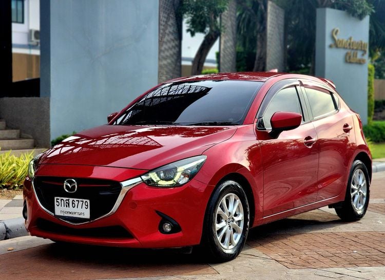 Mazda Mazda 2 2017 1.3 High Connect Sedan เบนซิน ไม่ติดแก๊ส เกียร์อัตโนมัติ แดง รูปที่ 1
