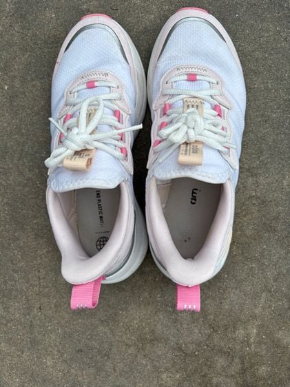 Nike ผู้หญิง ขาว รองเท้าวิ่งadidas