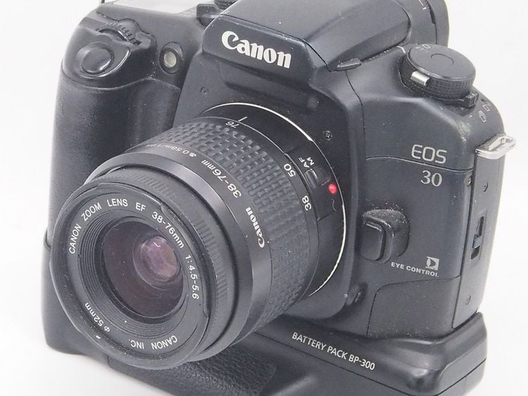 ขายกล้องฟิลม์ รุ่นยอดนิยมในอดีต CANON EOS 30 D EYE CONTRO เลือกจุดโฟกัสด้วยสายตาได้ 7 จุด ซ้าย-ขวาขึ้นลง มาพร้อมเลนส์ CANON 38-76 และ BATTER รูปที่ 1