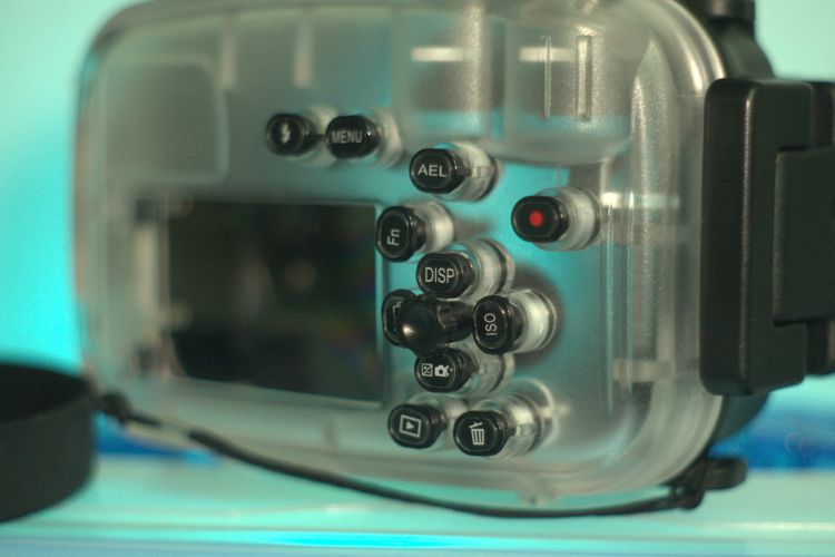 มีเคสสำหรับป้องกันน้ำเข้ากล้องด้วยครับ MEIKON 40m Underwater Diving Case Waterproof Camera Housing - Sony a6000 รูปที่ 4