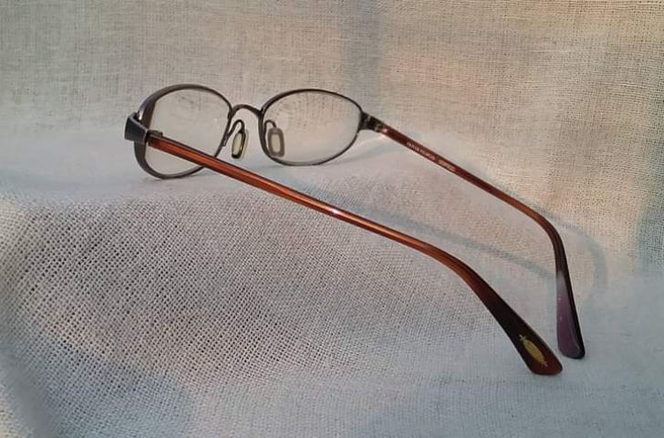 แว่นตาอเมริกันสายพันธุ์แคลิฟอร์เนียน OLIVER PEOPLES 'โอลิเวอร์ พีเพิลส์' เลนส์กระจกคริสตัล–มัลติโค้ท HOYA คุณภาพสูง ค่าสายตายาว 250...Authentic OLIVER PEOPLES handcrafted in Sabae, Japan
 รูปที่ 2