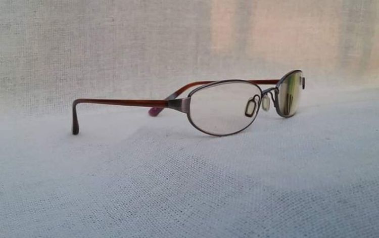 แว่นตาอเมริกันสายพันธุ์แคลิฟอร์เนียน OLIVER PEOPLES 'โอลิเวอร์ พีเพิลส์' เลนส์กระจกคริสตัล–มัลติโค้ท HOYA คุณภาพสูง ค่าสายตายาว 250...Authentic OLIVER PEOPLES handcrafted in Sabae, Japan
 รูปที่ 7