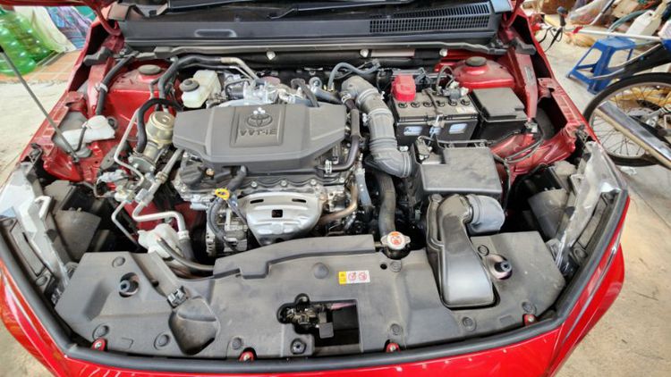 Toyota Yaris ATIV 2022 1.2 E Sedan เบนซิน ไม่ติดแก๊ส เกียร์อัตโนมัติ แดง รูปที่ 2