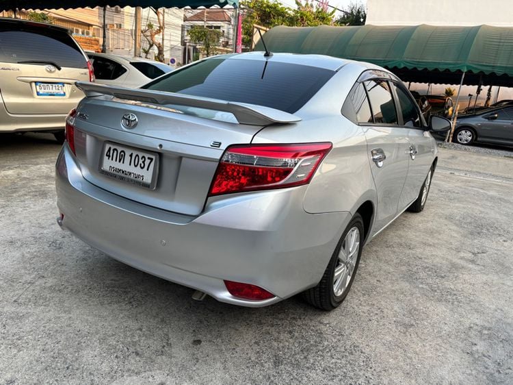 Toyota Vios 2015 1.5 E Sedan เบนซิน ไม่ติดแก๊ส เกียร์อัตโนมัติ บรอนซ์เงิน รูปที่ 4