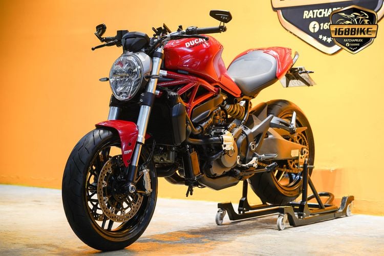 Ducati Monster 821  ปี 2016 ใช้ดาวห์เริ่มต้นที่ 44,000 บ.