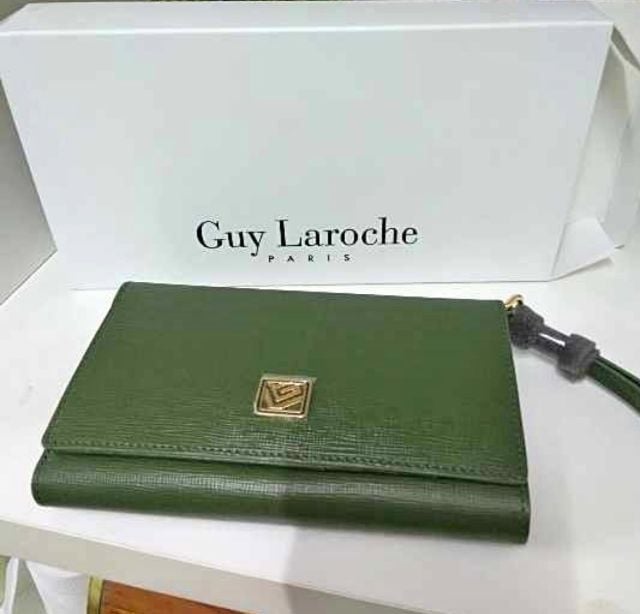 กระเป๋าสตางค์ Guy laroche รูปที่ 1