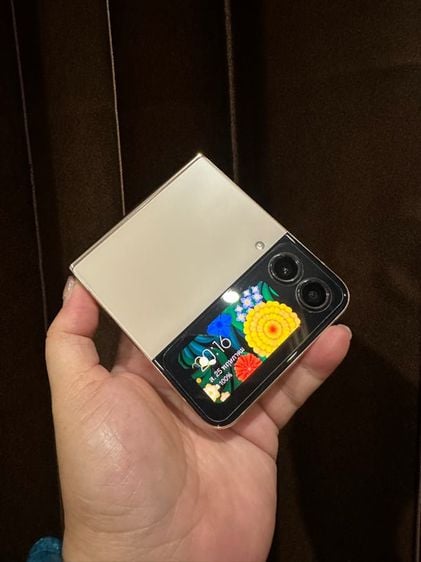 โทรศัพย์ Samsung Galaxy Flip 4 รูปที่ 1