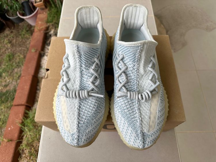 Adidas Yeezy Boost 350 V2 Cloud White  รูปที่ 5