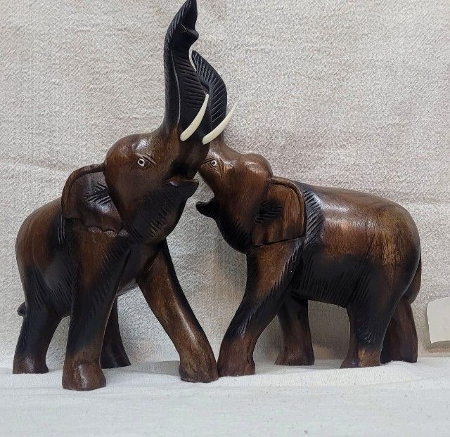 ช้างไม้10นิ้ว 12นิ้ว งวงชูงวงลง(ราคาต่อ2ตัว) ช้างคู่มงคลช้างเสริมฮวงจุ้ย ฟรีค่าส่ง รูปที่ 9