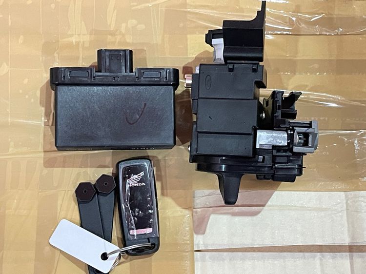 ชุดกุญแจforza 350 พร้อมกล่องควบคุมกุญแจ แท้ รูปที่ 2