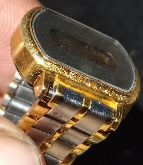 สแตนเลส อื่นๆ 🔥🔥🔥 เปิดขาย นาฬิกา SEIKO L423 - 5030 (A) Digital LCD Gold เป็นงานปีลึก น่าจะช่วงปี 70-80 มีทองจริงๆอยู่บนตัวเรือน 🔥🔥🔥    