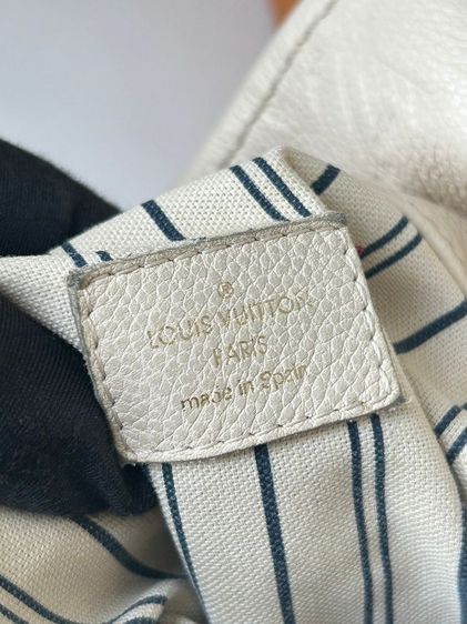 Louis Vuitton  Artsy MM shoulder bag White แรร์ไอเท็ม สวยคุ้ม รูปที่ 13