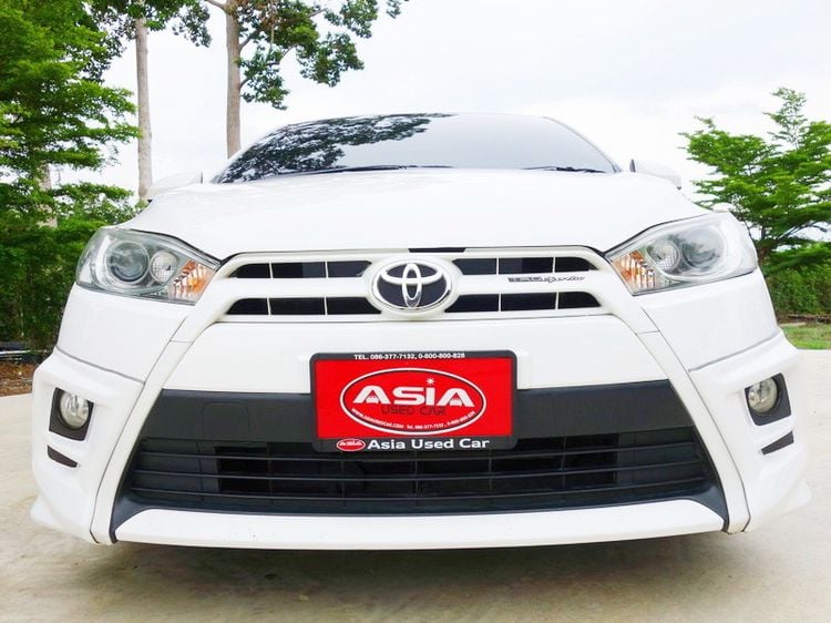 Toyota Yaris 2014 1.2 TRD Sportivo Sedan เบนซิน ไม่ติดแก๊ส เกียร์อัตโนมัติ ขาว