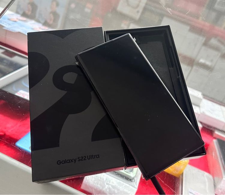 Samsung Galaxy S22 Ultra 128 GB S22 Ultra สีดำ ครบกล่อง ติดล็อคแต่ปลดเรียบร้อยพร้อมใช้งาน