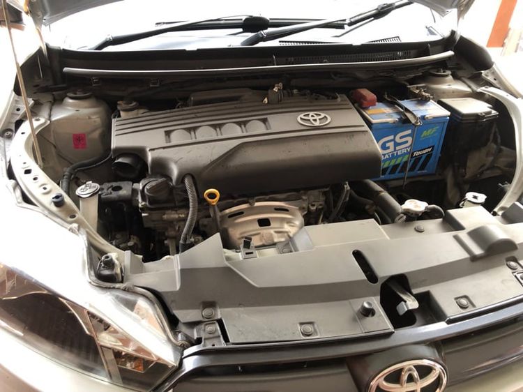 Toyota Yaris 2016 1.2 E Sedan เบนซิน เกียร์อัตโนมัติ บรอนซ์เงิน รูปที่ 1