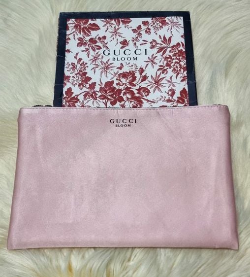 โพลีเอสเตอร์ ไม่ระบุ ชมพู กระเป๋าใส่เครื่องสำอางค์แบรนด์gucci bloom makeup bag pinkแท้
