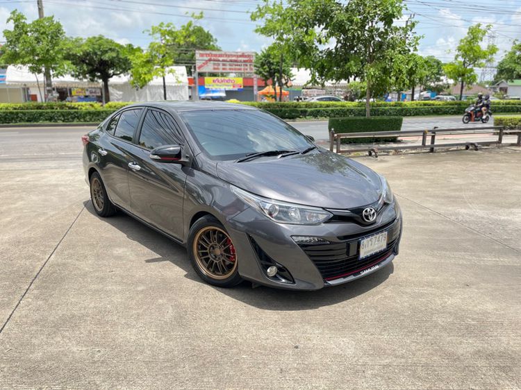 Toyota Yaris ATIV 2019 1.2 S Sedan เบนซิน ไม่ติดแก๊ส เกียร์อัตโนมัติ เทา รูปที่ 2