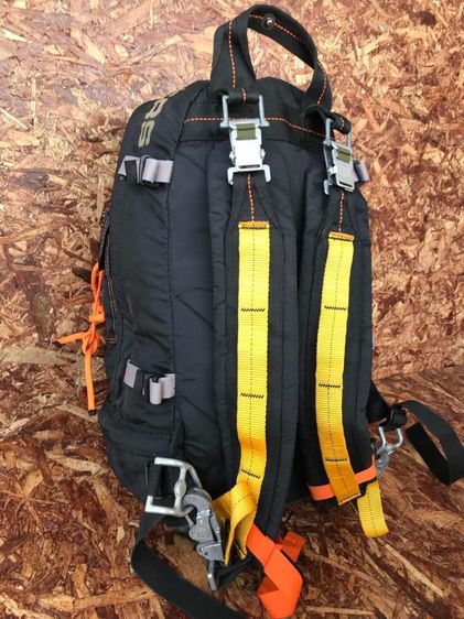 กระเป๋าเป้ทรงมันๆของนักโดดร่ม Ham Backpacks PJS Parajumpers Black สูง 43cm กว้าง 24cm ขาย 1,850  รูปที่ 4