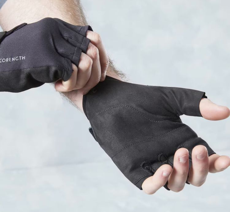 Weight Training Gloves - Black ถุงมือเวทเทรนนิ่งรุ่น BB 100 รูปที่ 3