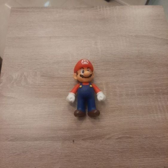 ตุ๊กตา Mario.  