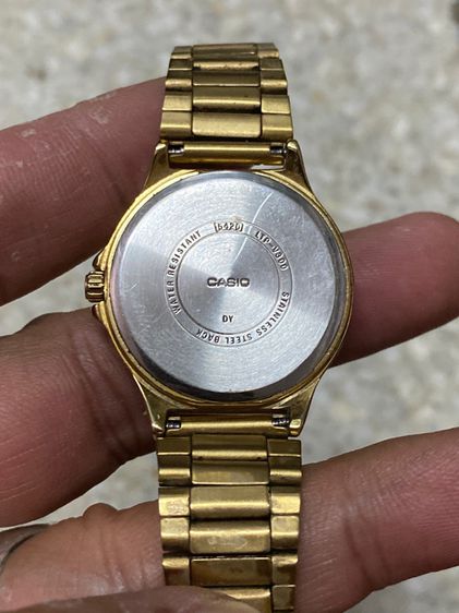 นาฬิกายี่ห้อ CASIO  ของแท้มือสอง  เดินทุกเข็ม ทองสวย  สายยาว  6 นิ้ว  450฿ รูปที่ 2