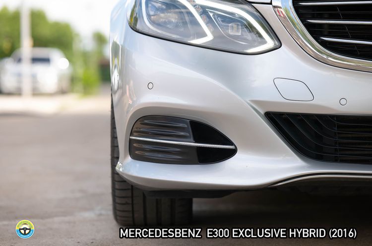 Mercedes-Benz E-Class 2016 E300 Sedan ไฮบริด ไม่ติดแก๊ส เกียร์อัตโนมัติ บรอนซ์เงิน รูปที่ 4