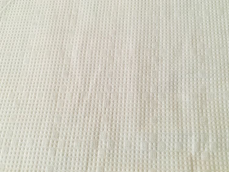ผ้าห่มนวม ขนาด 4.5-5ฟุต สีน้ำตาลทูโทน ด้านบนมีระบายปักลายแบรนด์ PIERRE BALMAIN PARIS (สภาพใหม่) มือสองสภาพดี สินค้าญี่ปุ่น-เกาหลีแท้ รูปที่ 5