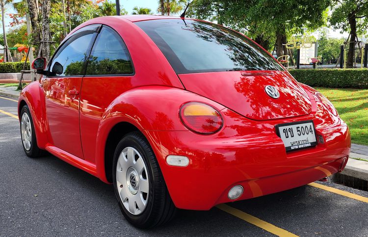 Volkswagen Beetle 2011 2.0 Sedan เบนซิน ไม่ติดแก๊ส เกียร์อัตโนมัติ แดง รูปที่ 3