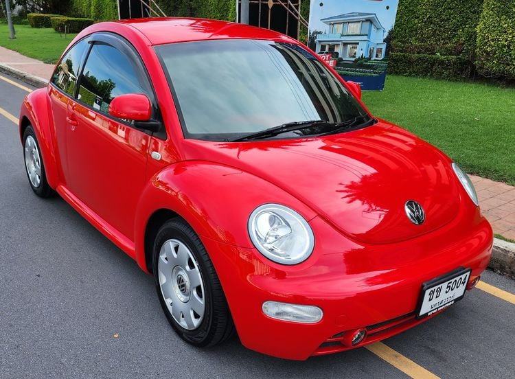 รถ Volkswagen Beetle 2.0 สี แดง