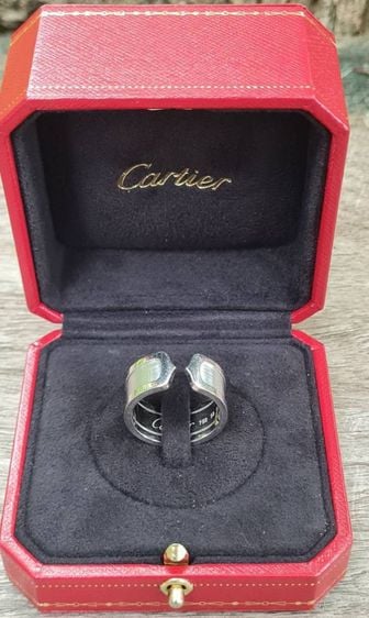 แหวนทองคำขาวแท้ 18KT750 ยี่ห้อ Cartier รุ่น CDe Cartier ของแท้มาพร้อมกล่อง สวยมาก