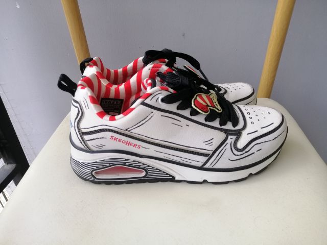 รองเท้าผ้าใบ ผ้าใบ UK 5.5 | EU 38 2/3 | US 7 ขาว รองเท้า Skechers dr. Seuss มือสอง