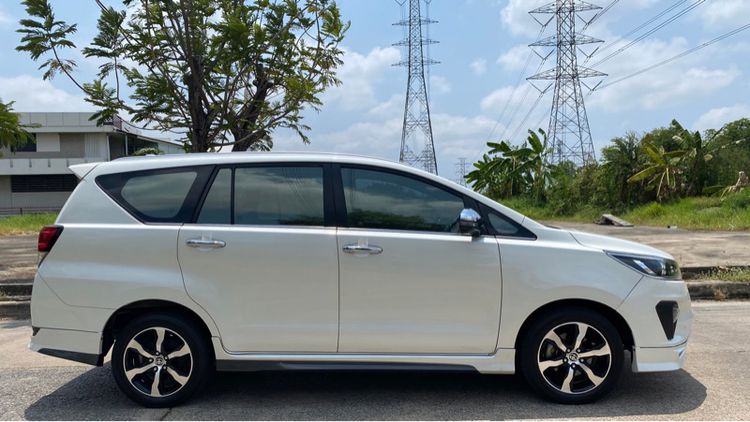 Toyota Innova 2021 2.8 Crysta Premium Utility-car ดีเซล เกียร์อัตโนมัติ ขาว รูปที่ 4