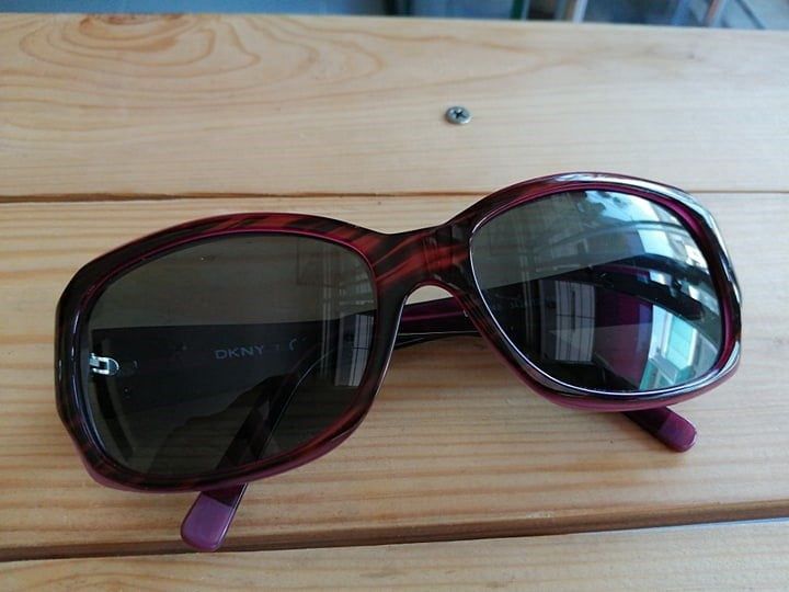 อื่นๆ แว่นตากันแดด DKNY Donna Karan dy 4048 3424 กรอบแว่นแท้สวยๆ violet brown frame แว่นงาน Designer งานนำเข้าจาก USA ชิ้นนี้เป็นเลนส์ออกสีชาฟ้า เลนส์ติดค่าสาย