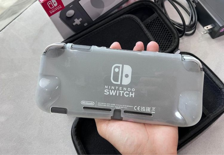 Nintendo Switch™ Lite สีเทา สภาพสวย รูปที่ 2