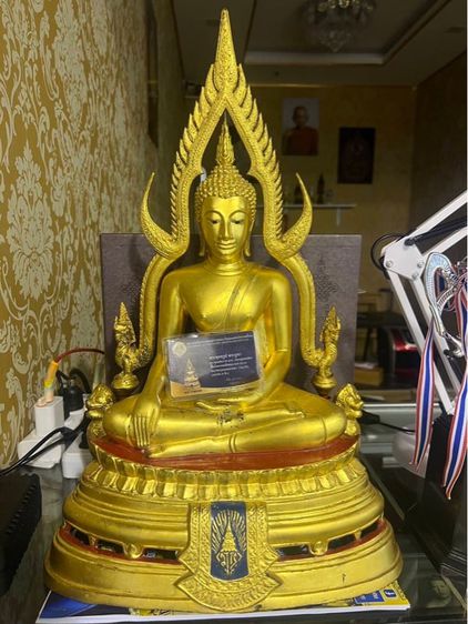 พระบูชา พระพุทธชินราช มวก. วัดเบญจมบพิตรดุสิตวนาราม ปี 2519 หน้าตัก 9 นิ้ว เนื้อโลหะปิดทอง ก้นดินไทย สวยเดิมๆ  รูปที่ 1