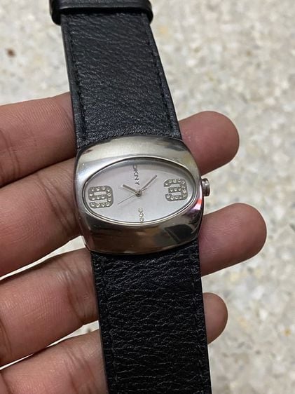นาฬิกายี่ห้อ DKNY  ของแท้มือสอง สแตนเลส สายหนังเปลี่ยนมาใหม่ 750฿ รูปที่ 1
