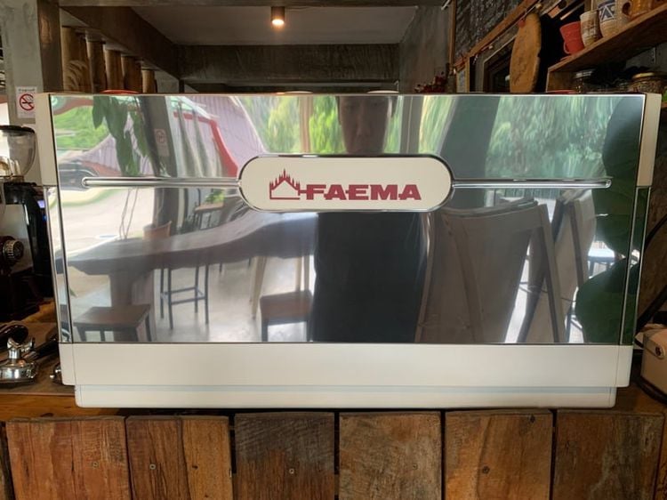 เครื่องชงกาแฟ faema e98 