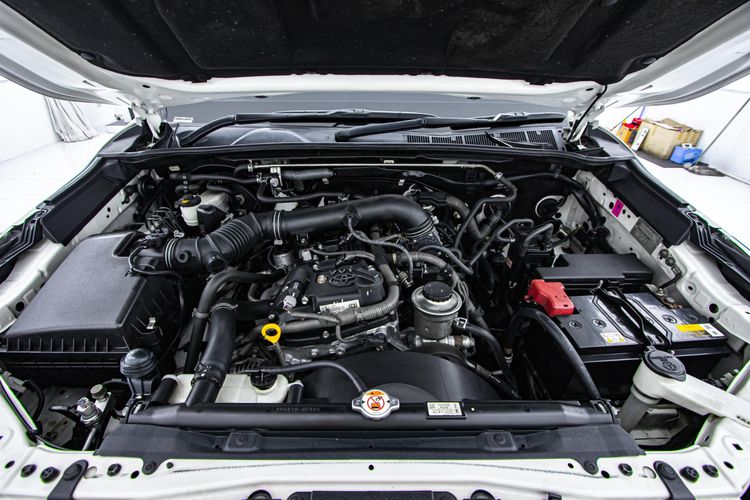 Toyota Fortuner 2017 2.7 V Utility-car เบนซิน เกียร์อัตโนมัติ ขาว รูปที่ 3