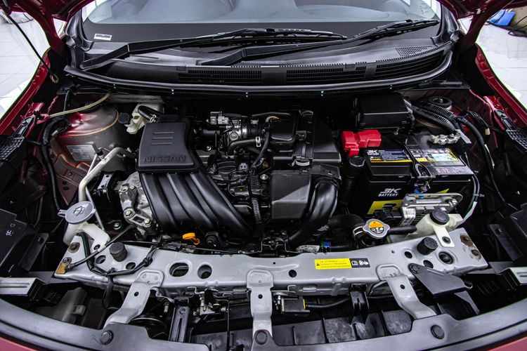 Nissan Almera 2018 1.2 E Sportech Sedan เบนซิน เกียร์อัตโนมัติ แดง รูปที่ 4