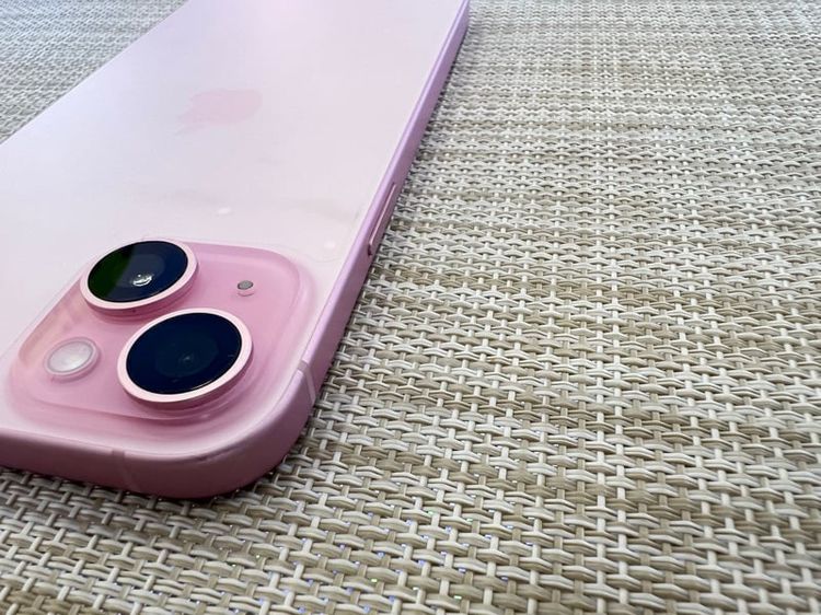 iPhone 15 Plus สีชมพู 128 gb