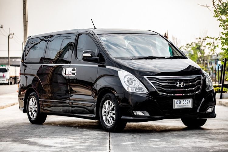 Hyundai H-1  2014 2.5 Deluxe Van ดีเซล ไม่ติดแก๊ส เกียร์อัตโนมัติ ดำ รูปที่ 3