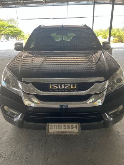 รถ Isuzu MU-X 2.5 สี ดำ