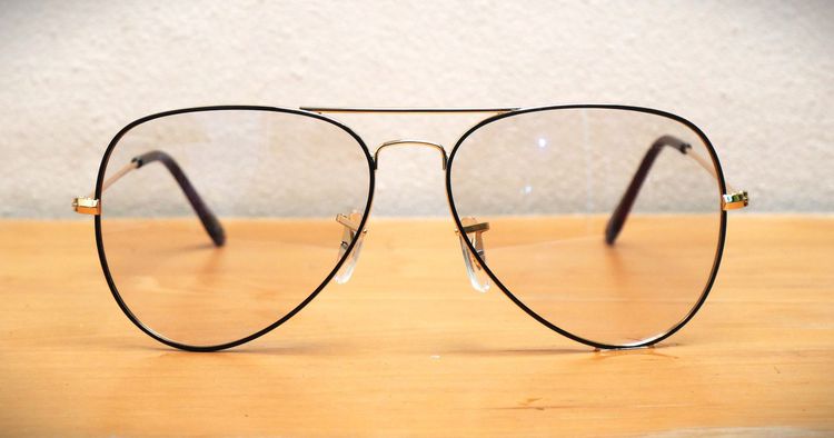 อื่นๆ แว่นตากันแดด Glasses Auto lens Aviator unisex gold plated made in japan