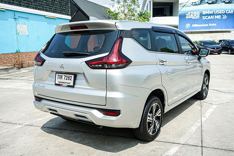 Mitsubishi Xpander 2022 1.5 GT Utility-car เบนซิน ไม่ติดแก๊ส เกียร์ธรรมดา เทา รูปที่ 3