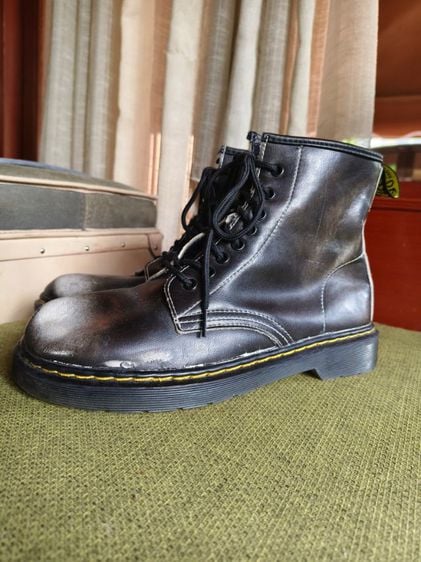 Kararao
Men’s Retro Black Leather Ankle Boots
Size 41ยาว25.5(26)cm
ราคา 690฿
