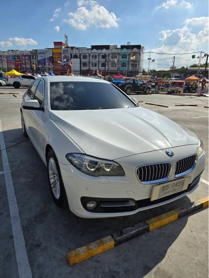 BMW Series 5 2014 520d Sedan ดีเซล ไม่ติดแก๊ส เกียร์อัตโนมัติ ขาว รูปที่ 2